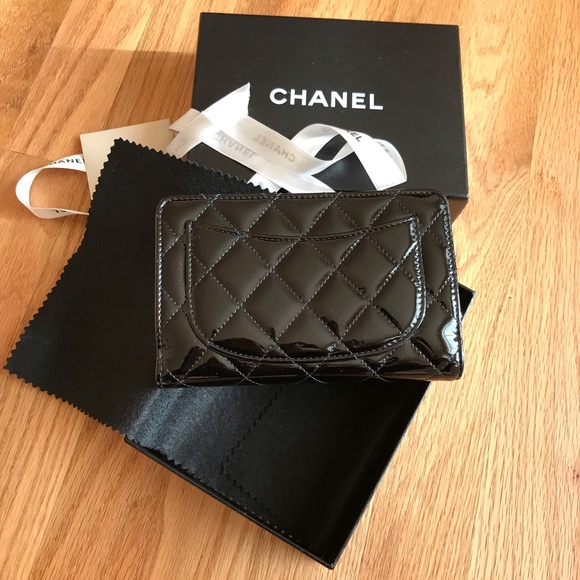 Chanel patent wallet - Picture 3 of 7